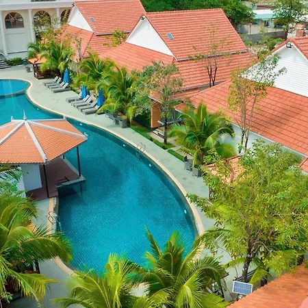 Sea Breeze Hotel & Villa Sihanoukville Exterior foto